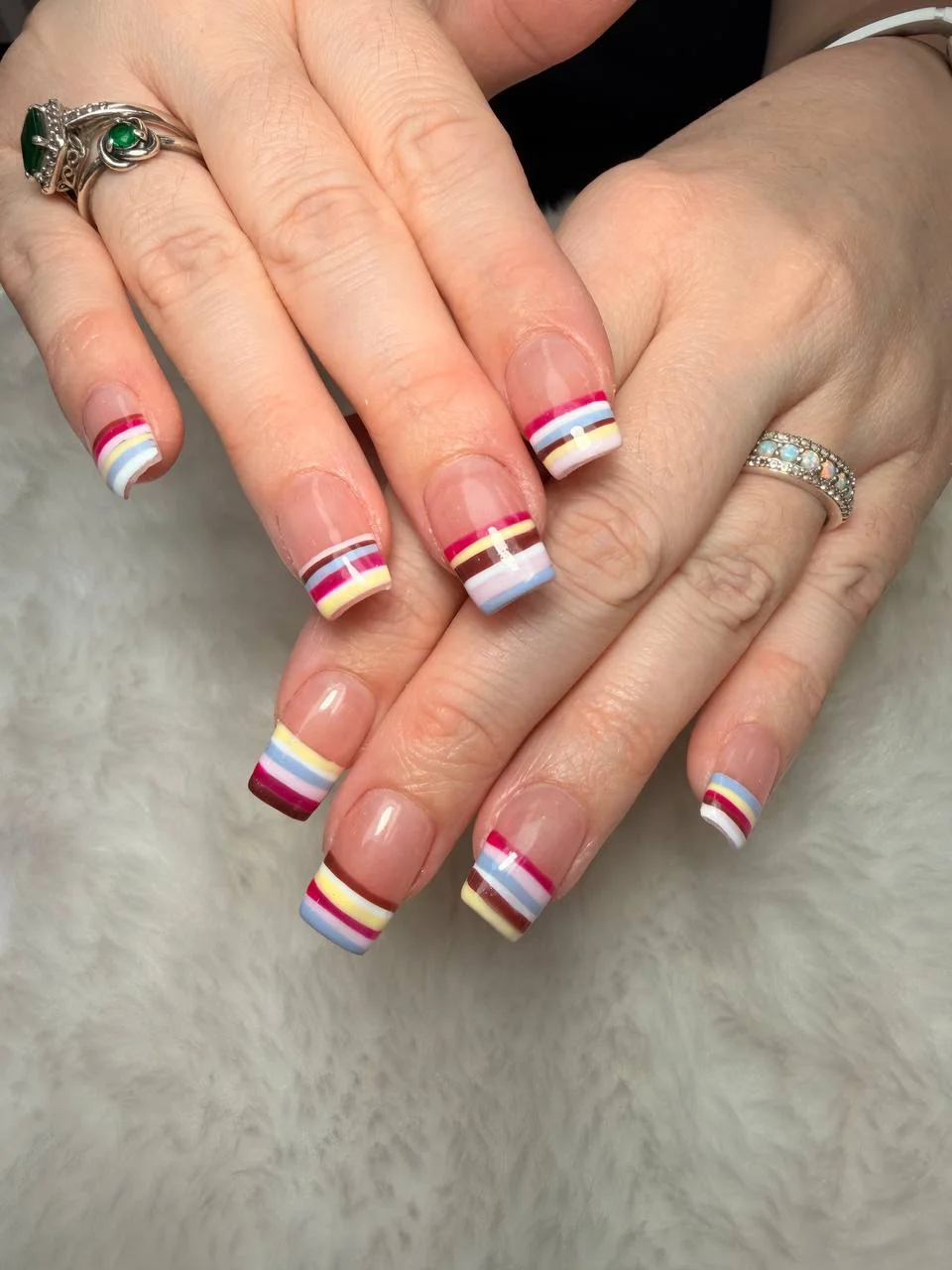 Striped French manicure